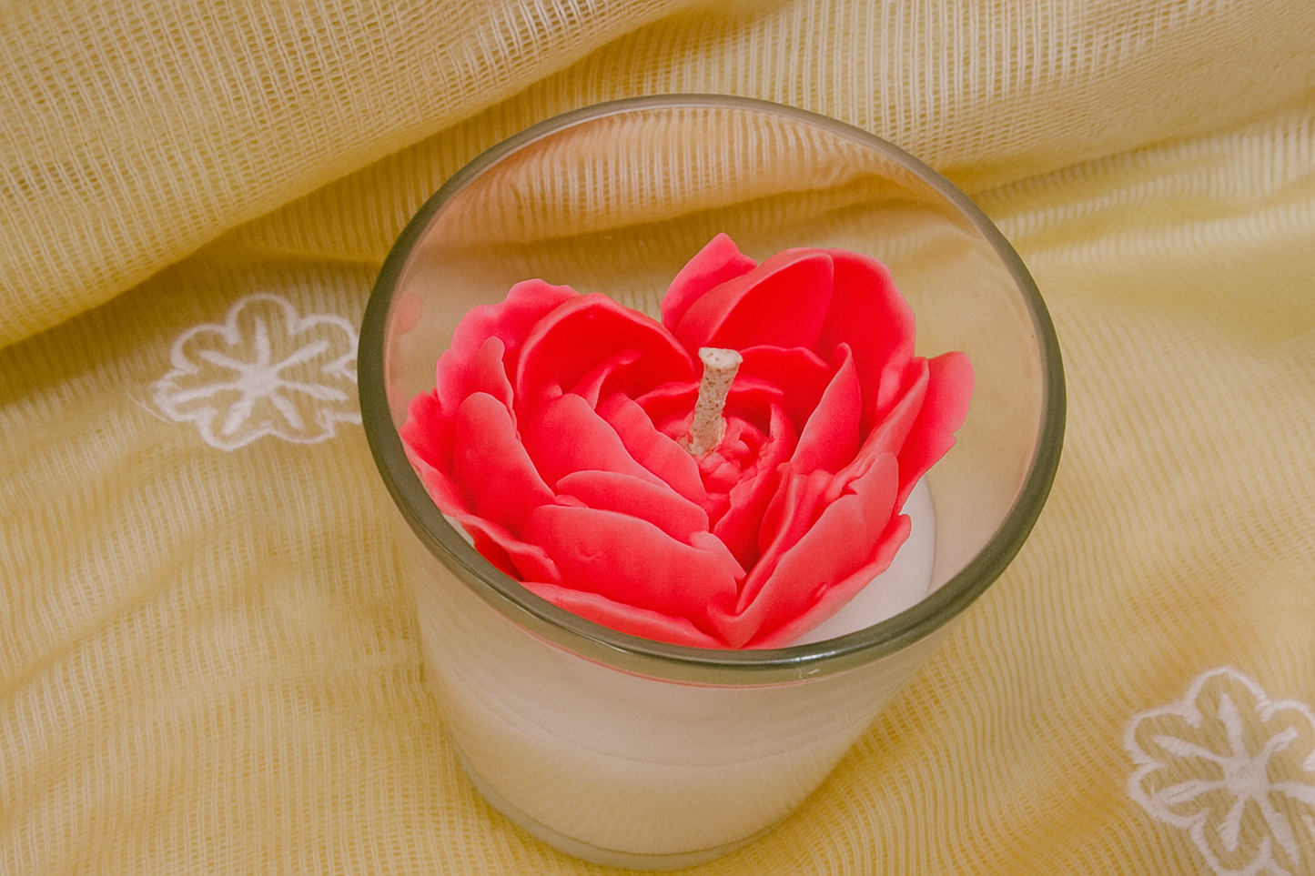 Rosy lips Candle